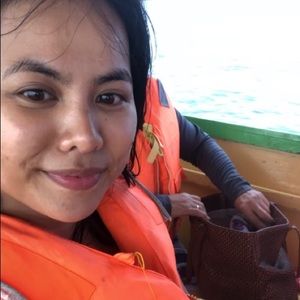 Meet your Posher, Jeny